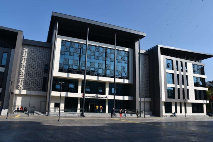 Ortahi̇sar Hükümet Konağı